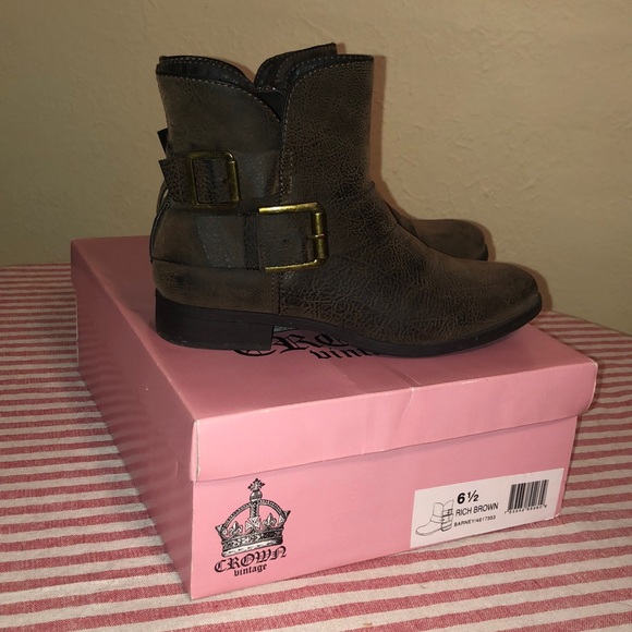 Crown Vintage brown booties